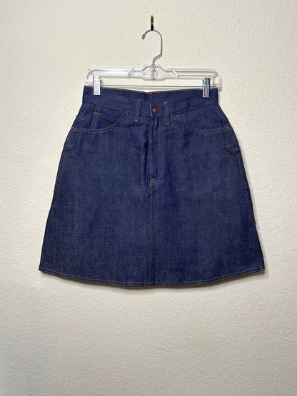 60’s Deadstock Levi’s Big E White Tab Denim Skirt (28 / Modern 2/4)