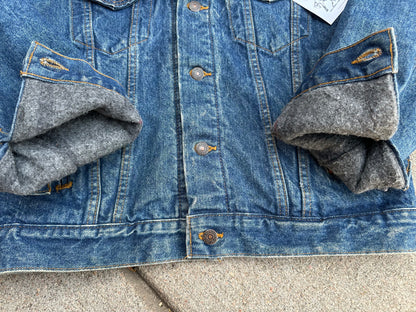 80’s Levi’s Blanket Lined Denim Trucker Jacket Type III (Unisex 42/L)
