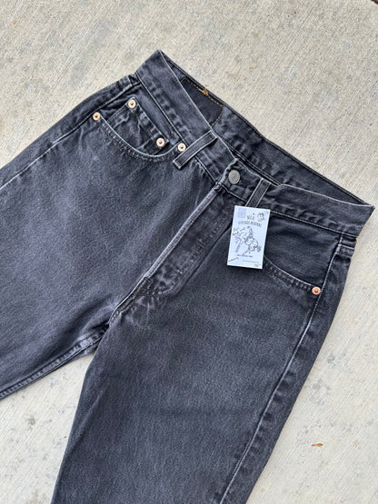 90’s Levi’s 501 Black Denim Jeans USA (26x28 / Women’s 24/25)