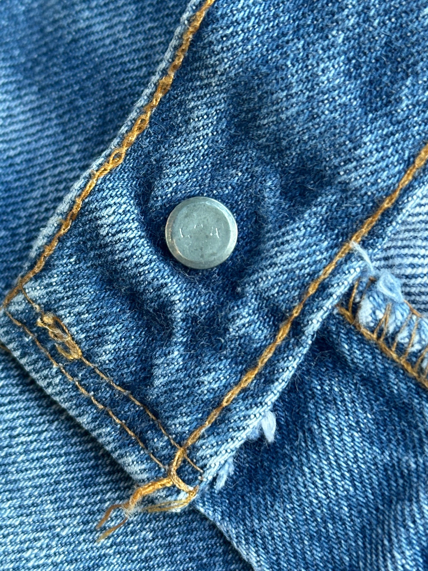 80’s Redline Selvedge Levi’s 501 Jeans (27x32 / Modern 25)