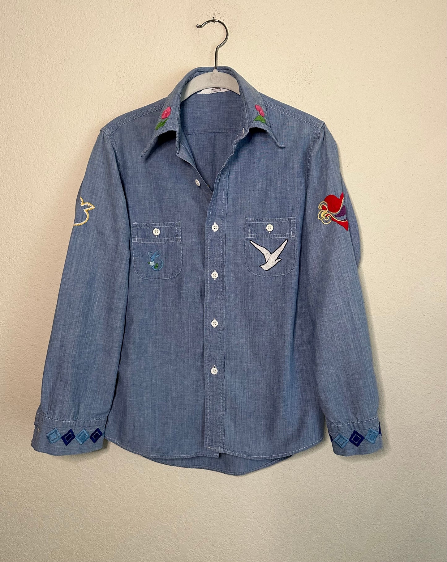 70’s Chambray Hand Embroidered Button-Down Shirt (Women’s S)