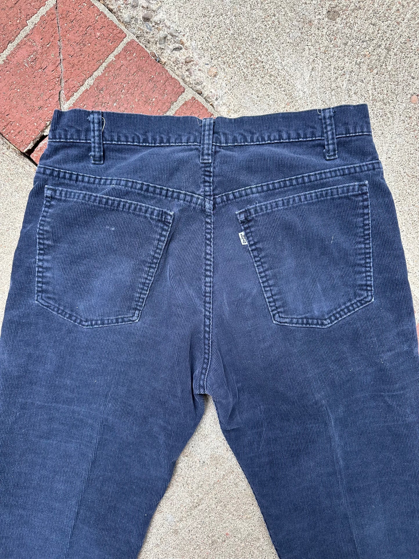 80’s Levi’s 519 “Californian” Corduroy White Tab Pants (30x 32)