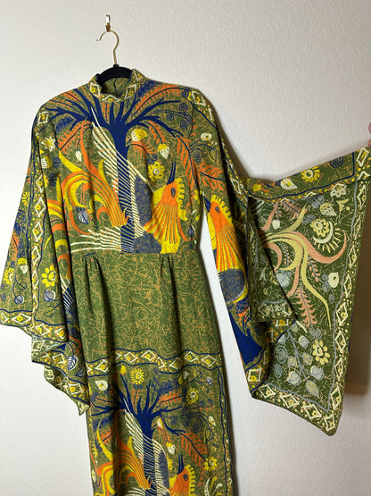 60’s Handmade Dramatic Bell Sleeve Kaftan from Hand Dyed Escalera Batik Cotton Fabric (S/M)