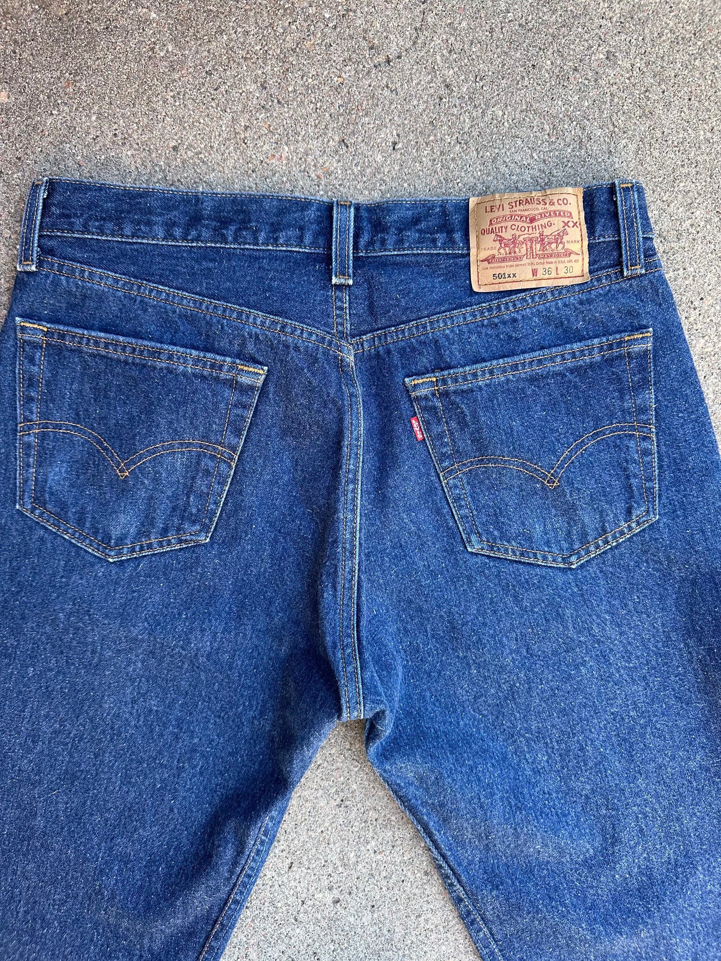 90’s Levi’s 501xx STF Raw Indigo Denim Jeans USA (Men’s 33x28 / Women’s 31)