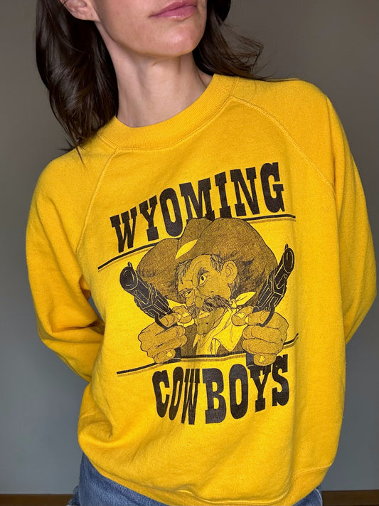 80’s Wyoming Cowboys Pistol Pete Raglan Sweatshirt USA (Unisex L)