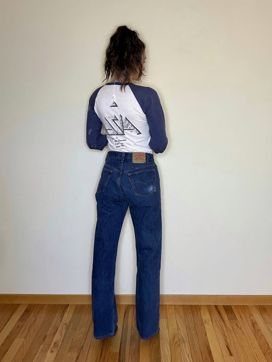 80’s Levi’s 501 Denim Jeans USA (Men’s 30x32 / Women’s 28/29)