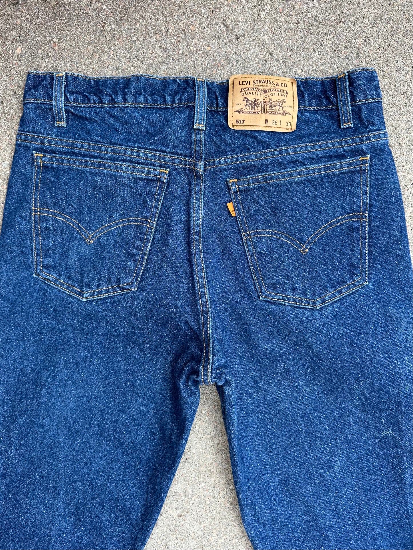 90’s Levi’s 517 Orange Tab USA Jeans (Men’s 34x30 / Women’s 32)