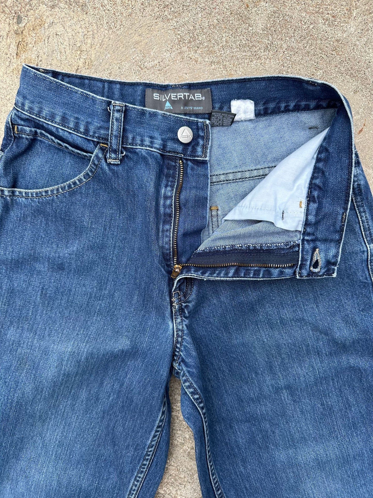 90’s Levi’s SILVER TAB 751 Carpenter Wide Leg Crop Women Jeans (27x25.5 / Modern 25)