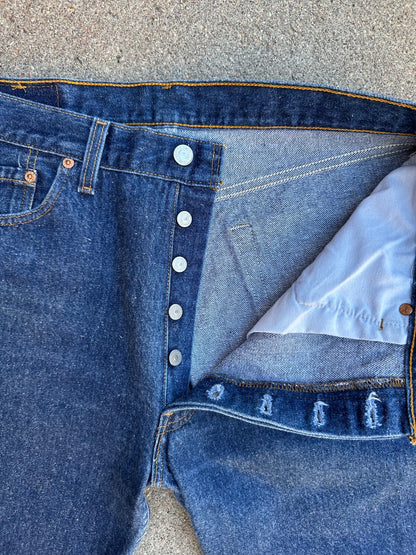 90’s Levi’s 501xx STF Raw Indigo Denim Jeans USA (Men’s 33x28 / Women’s 31)