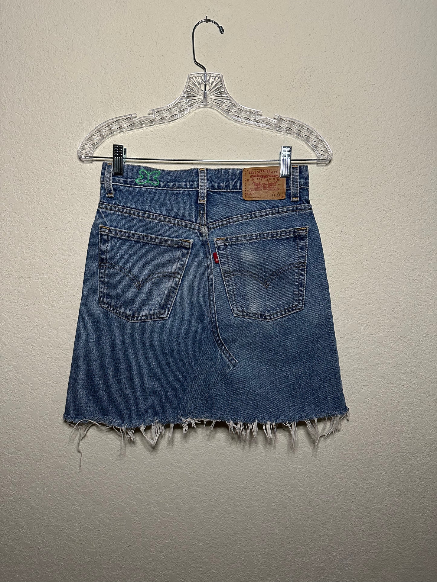 70’s Levi’s 550 Denim Handmade into Mini Skirt (0/2)