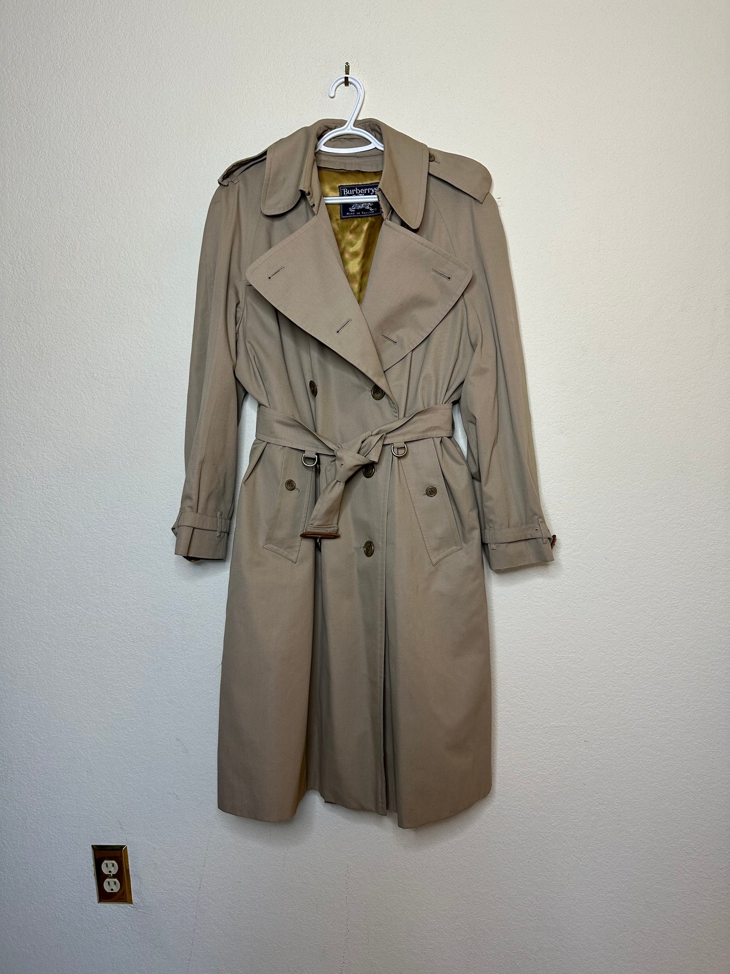 80’s Burberry Nova Check Lined Trench Coat w/ Zip-Out Liner (Men’s 42)