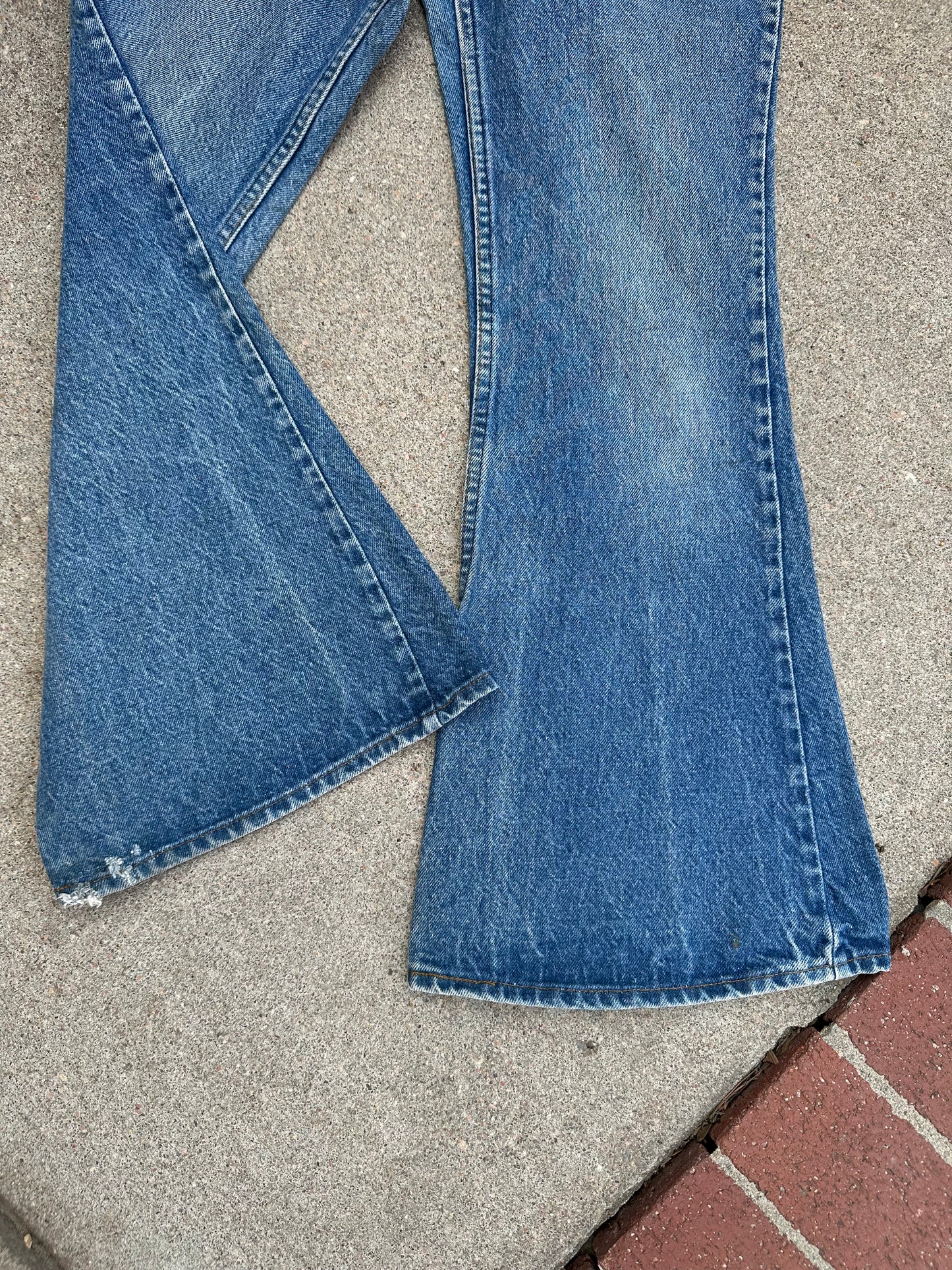70’s Levi’s 684 Orange Tab Elephant Bell Bottom Denim Jeans USA (Women’s 26)