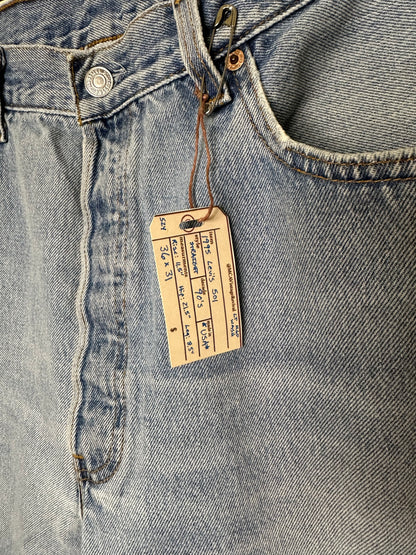 90’s Levi’s 501 Jeans (36x31) USA