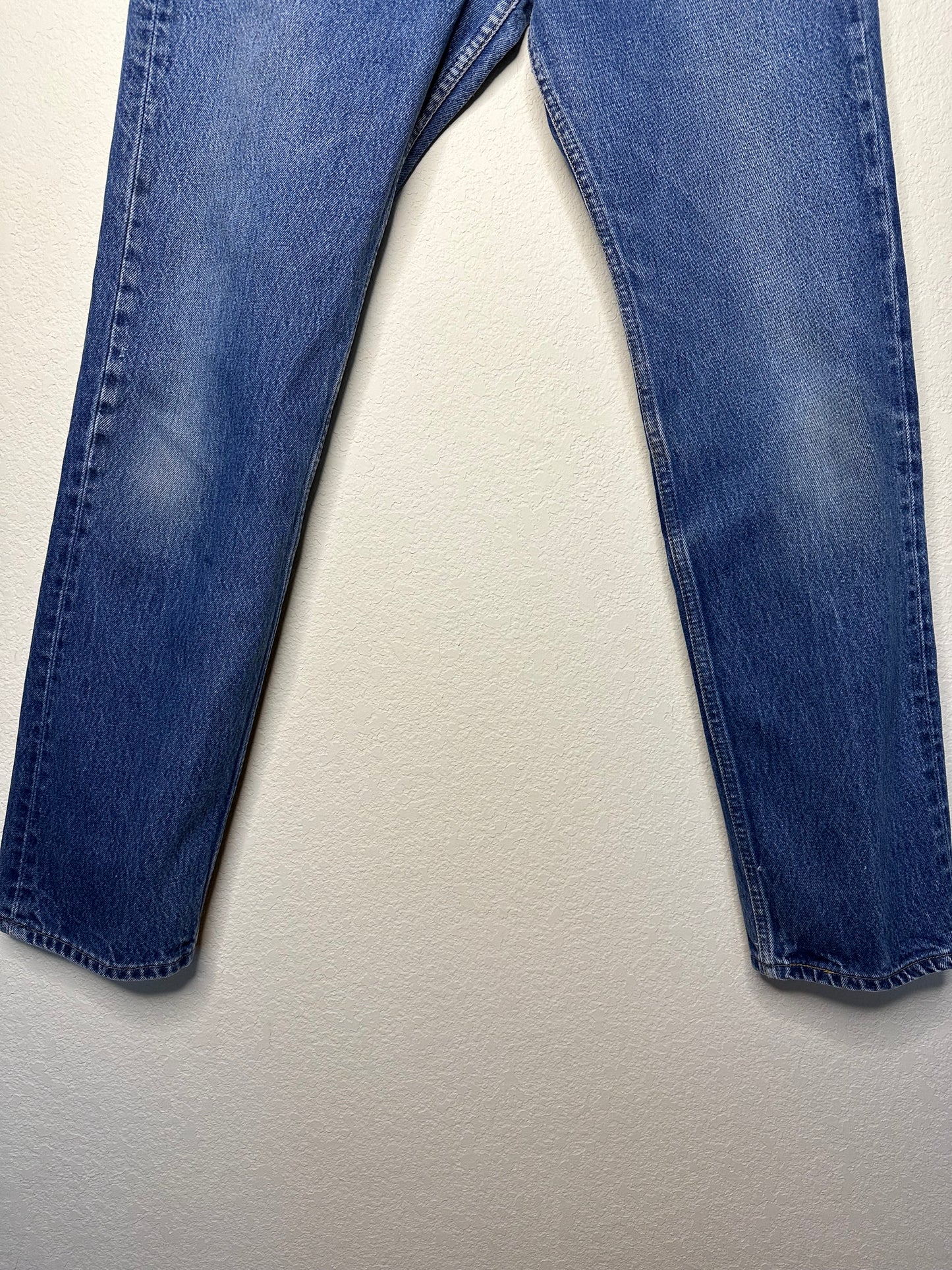 90’s Levi’s 501xx Jeans (Unisex 30x32 / Modern 6)