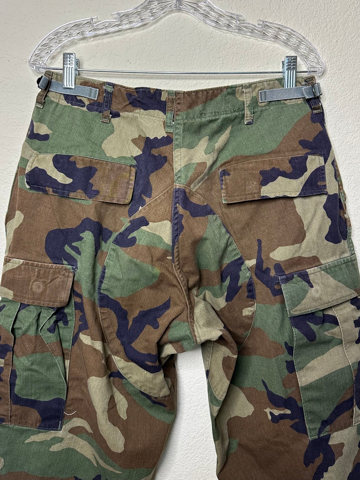 80’s U.S. Military Woodland Camo Combat Cargo Pants (Unisex M)