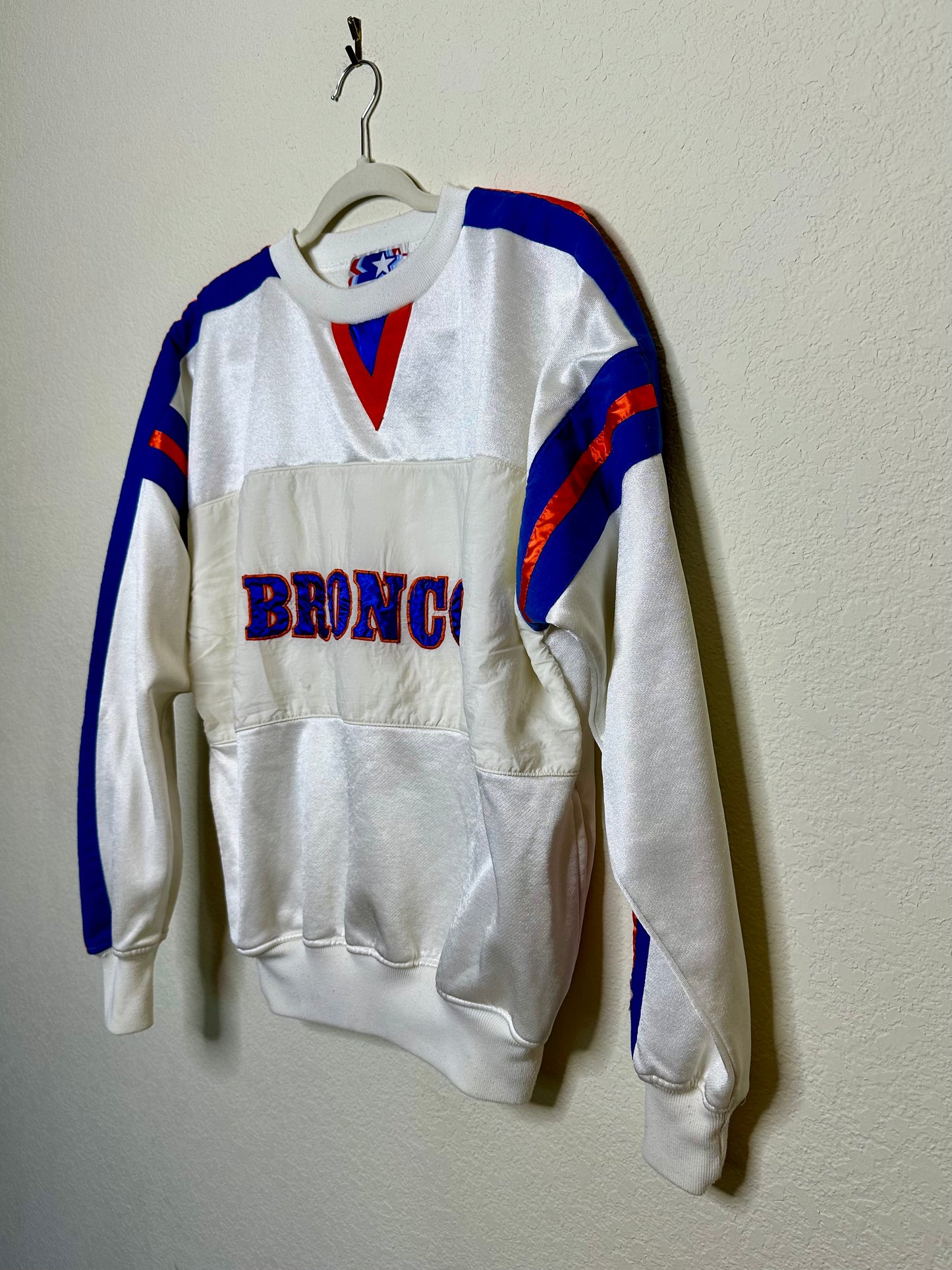 RARE 80’s Starter Denver Broncos Pocket Sweatshirt (Unisex M/L