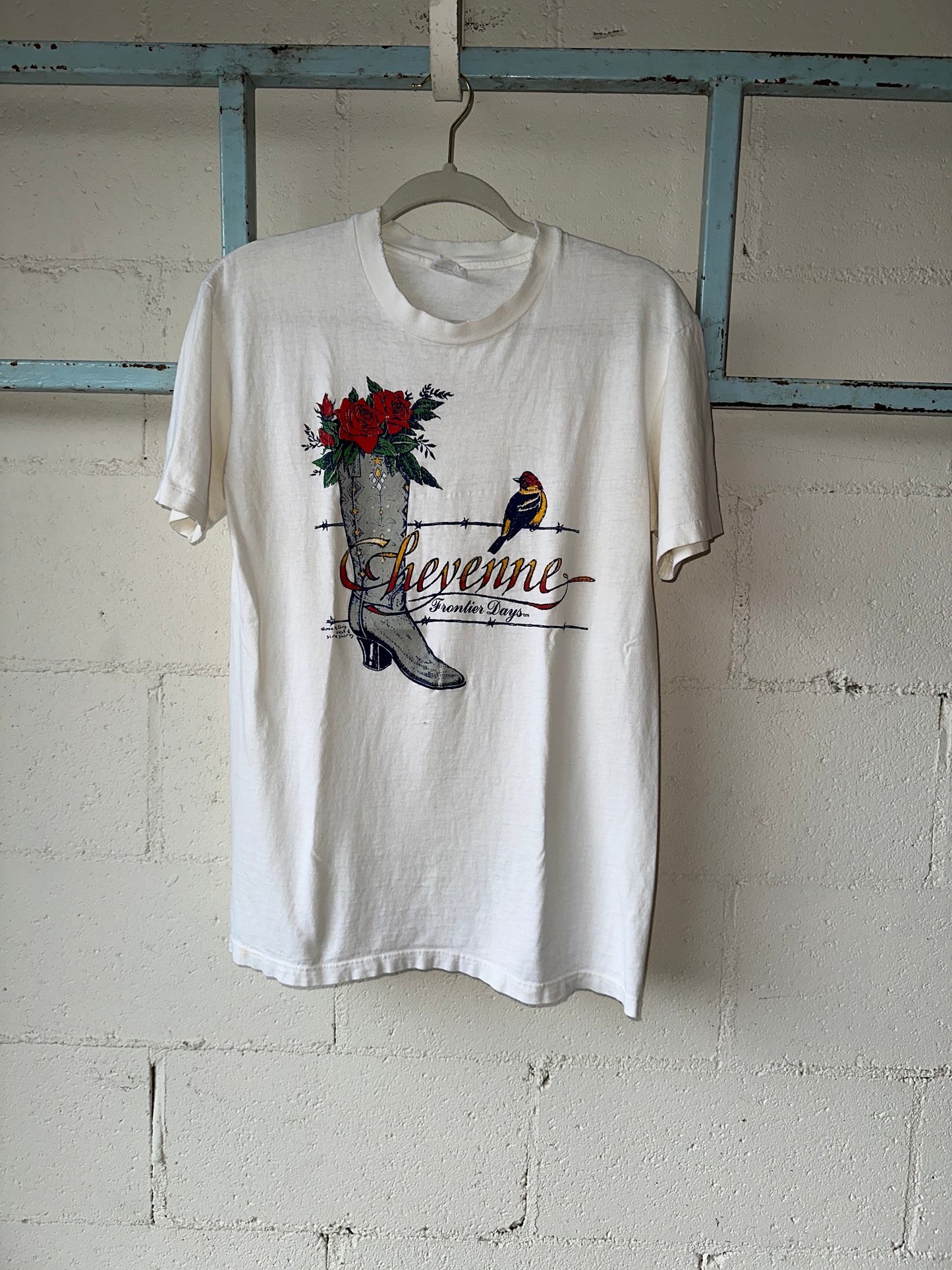 RARE 80’s Cheyenne Frontier Days Single Stitch Tattered Tee (Unisex S/M)