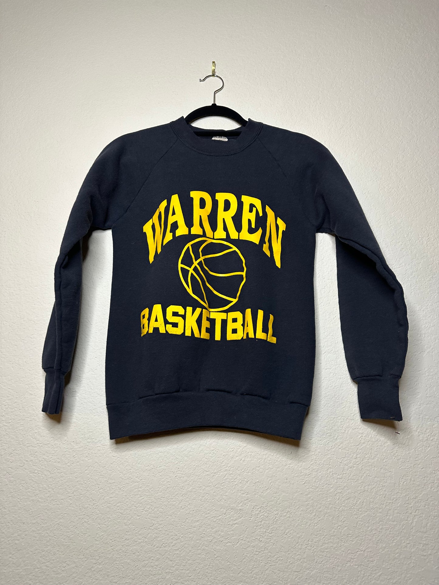 80’s Raglan Warren Basketball Double Sided Graphic Sweatshirt (Women’s XS)