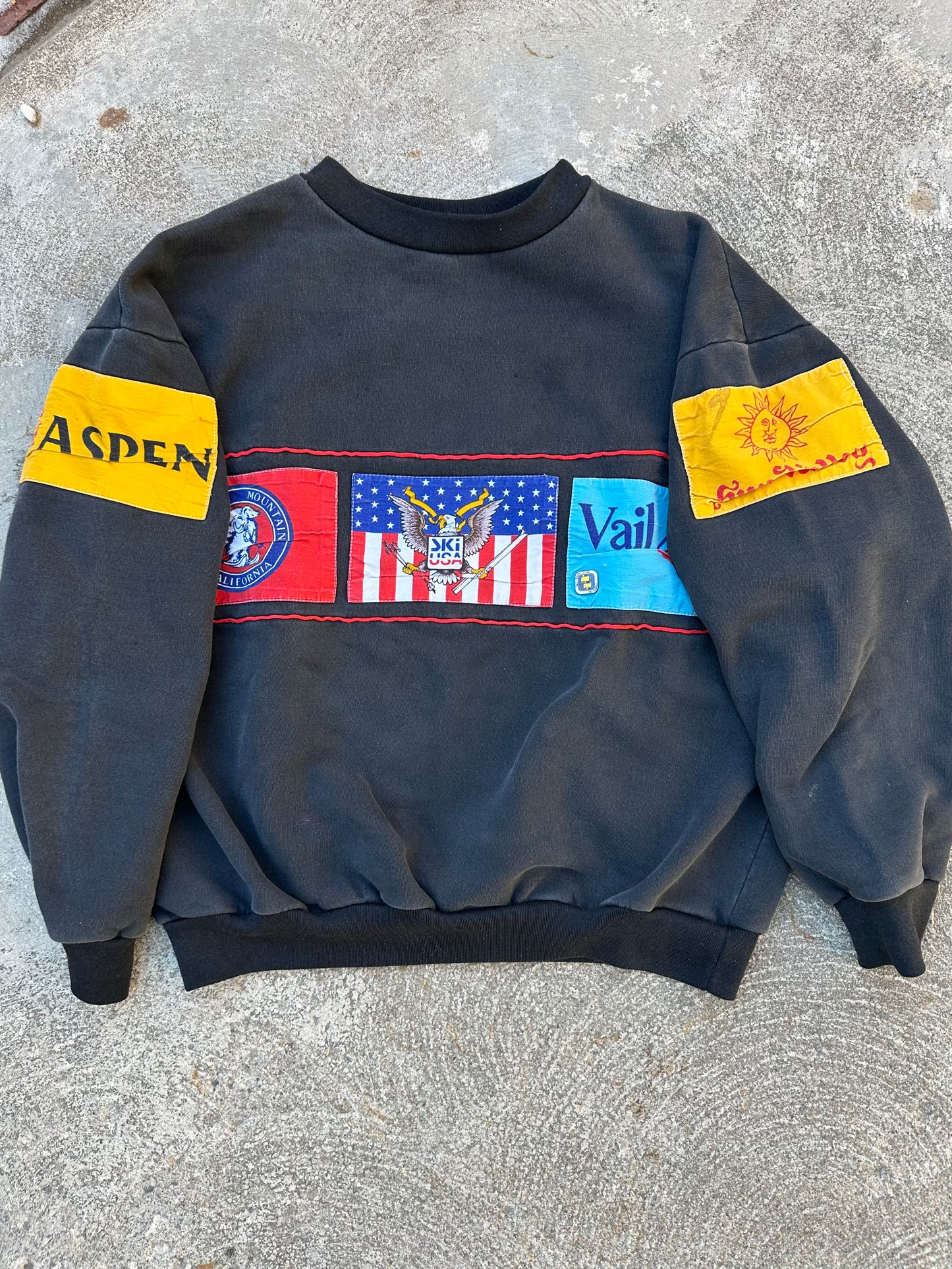 Rare 90s Heavyweight USA Ski Resort Patchwork Sweatshirt (Unisex L/XL)