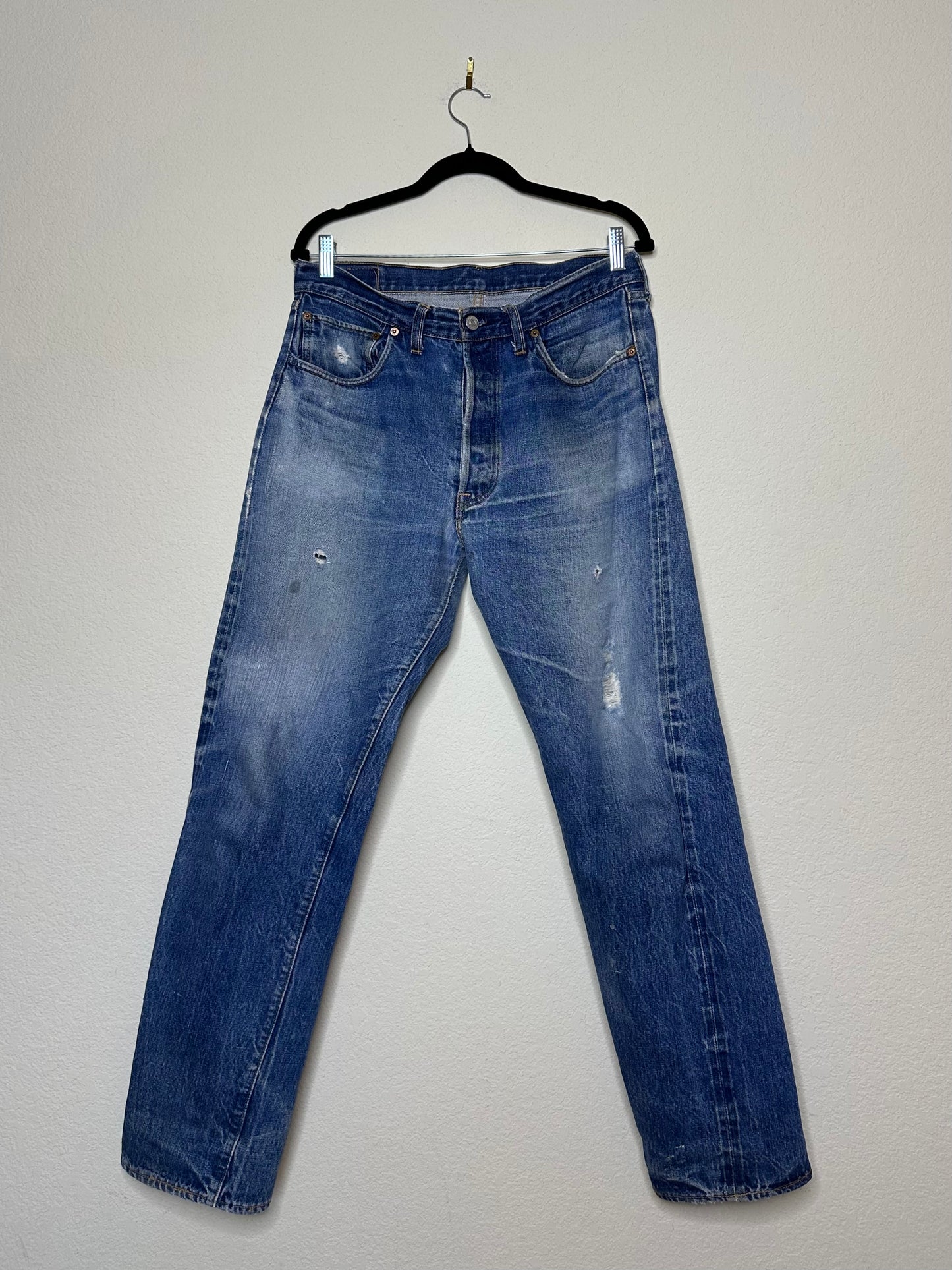 60’s Vintage Levi’s 501 “BIG E” Selvedge Jeans Button #6 USA (34x32)