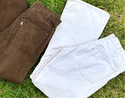 70’s Levi’s 646 Ivory Corduroy Bell Bottom Pants (Men’s 30/ Women’s 28)