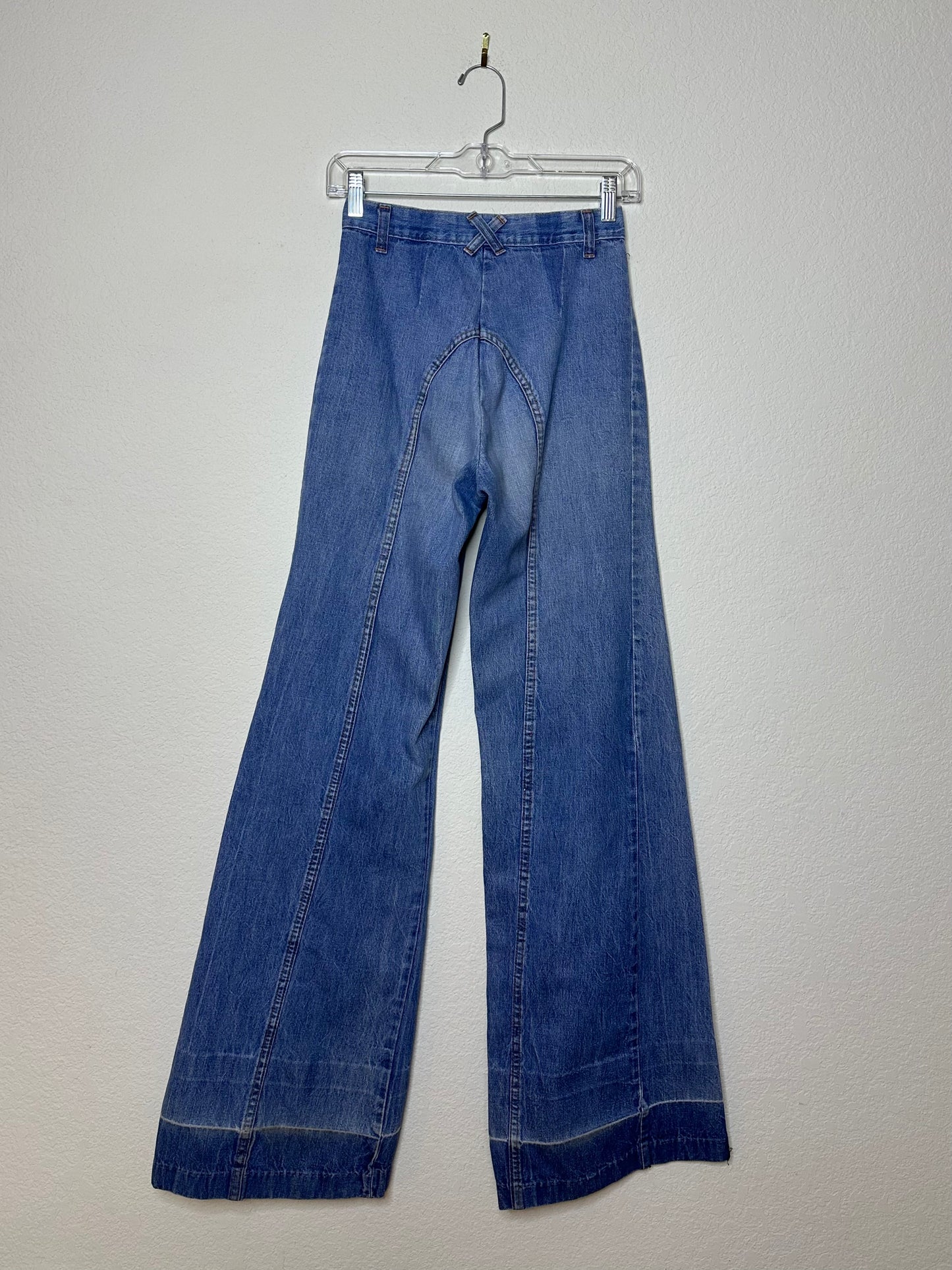 70’s Saddleback Bell Bottom Jeans (25/26 x 33 / 0/2/4)