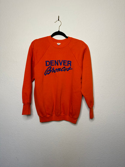 80’s Raglan Denver Broncos Embroidered Sweatshirt (Unisex M)