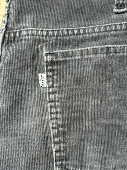 80’s Levi’s 519 “Californian” Corduroy White Tab Pants (Men’s 32/ Women’s 30)