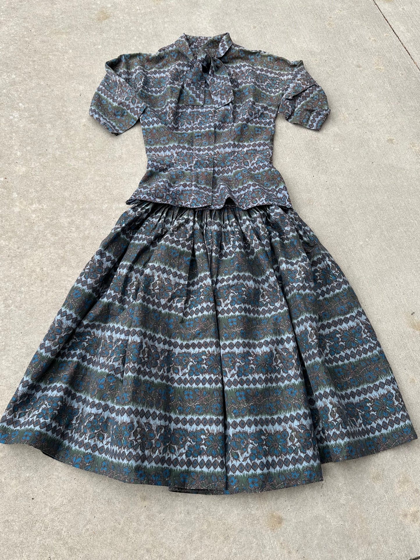 DROPPING SUNDAY: 50’s Handmade Skirt & Top (XS)