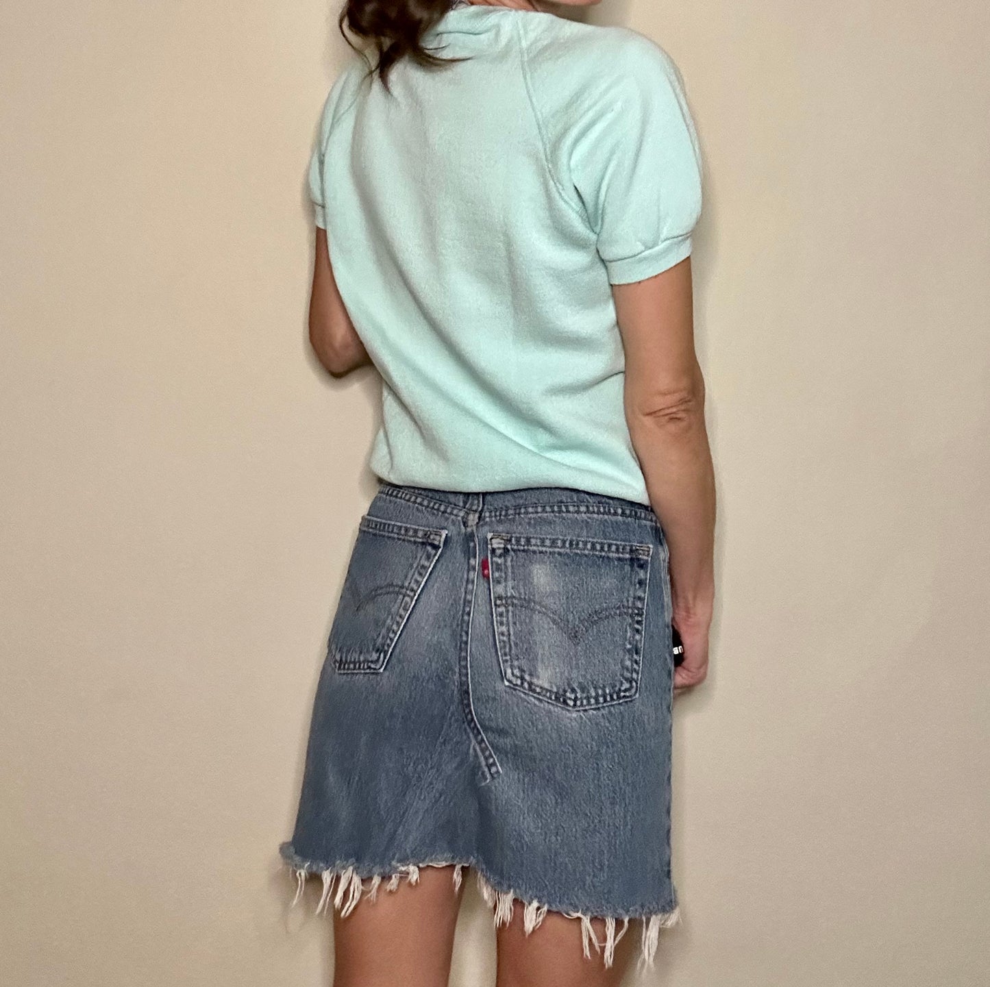 70’s Levi’s 550 Denim Handmade into Mini Skirt (0/2)