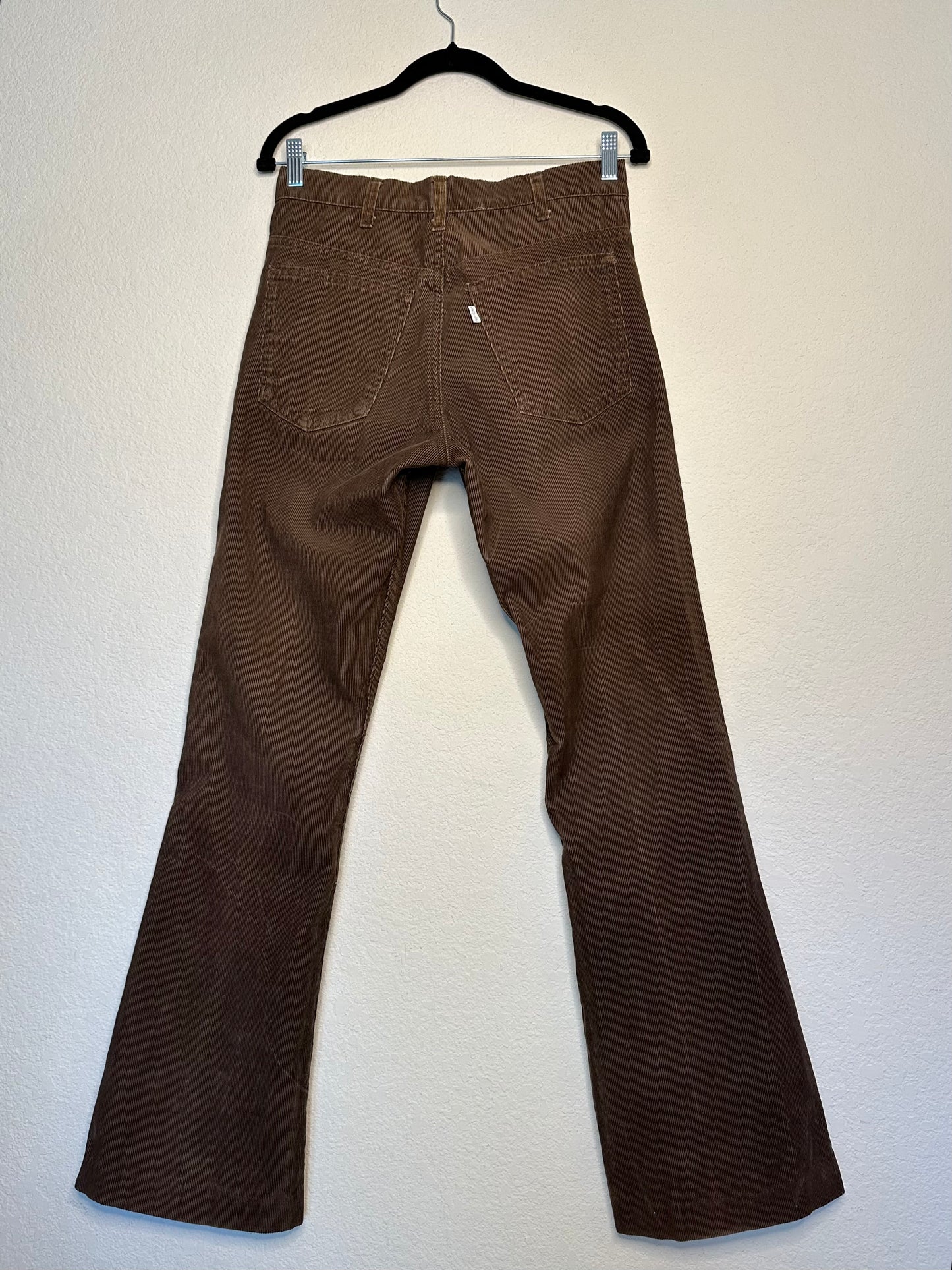 70’s Levi’s 646 Corduroy Bell Bottom Pants Button #2 (Men’s 29/ Women’s 27)