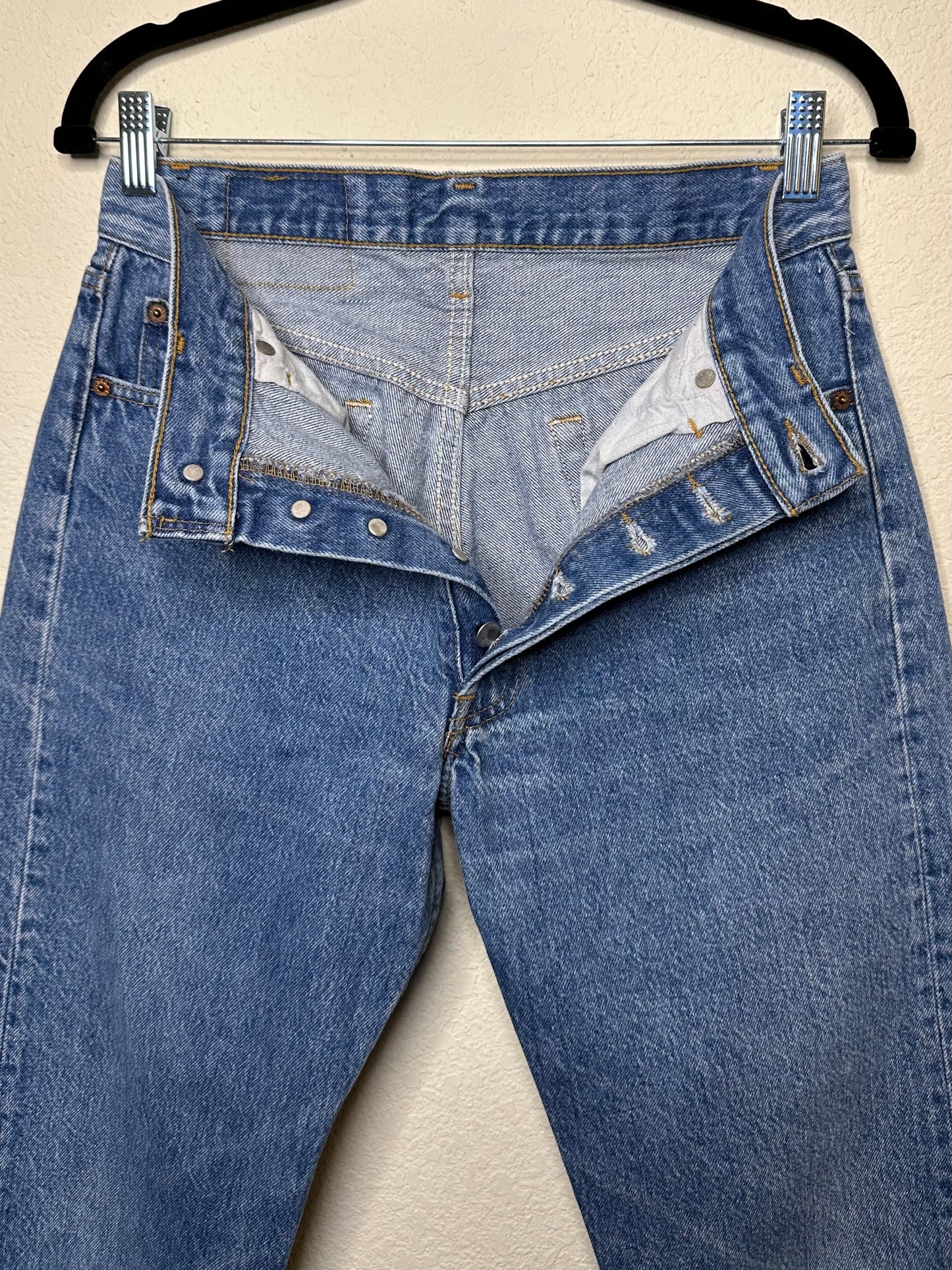 80’s Levi’s 501 USA Jeans (Men’s 29x31 / Women’s 27/28) USA