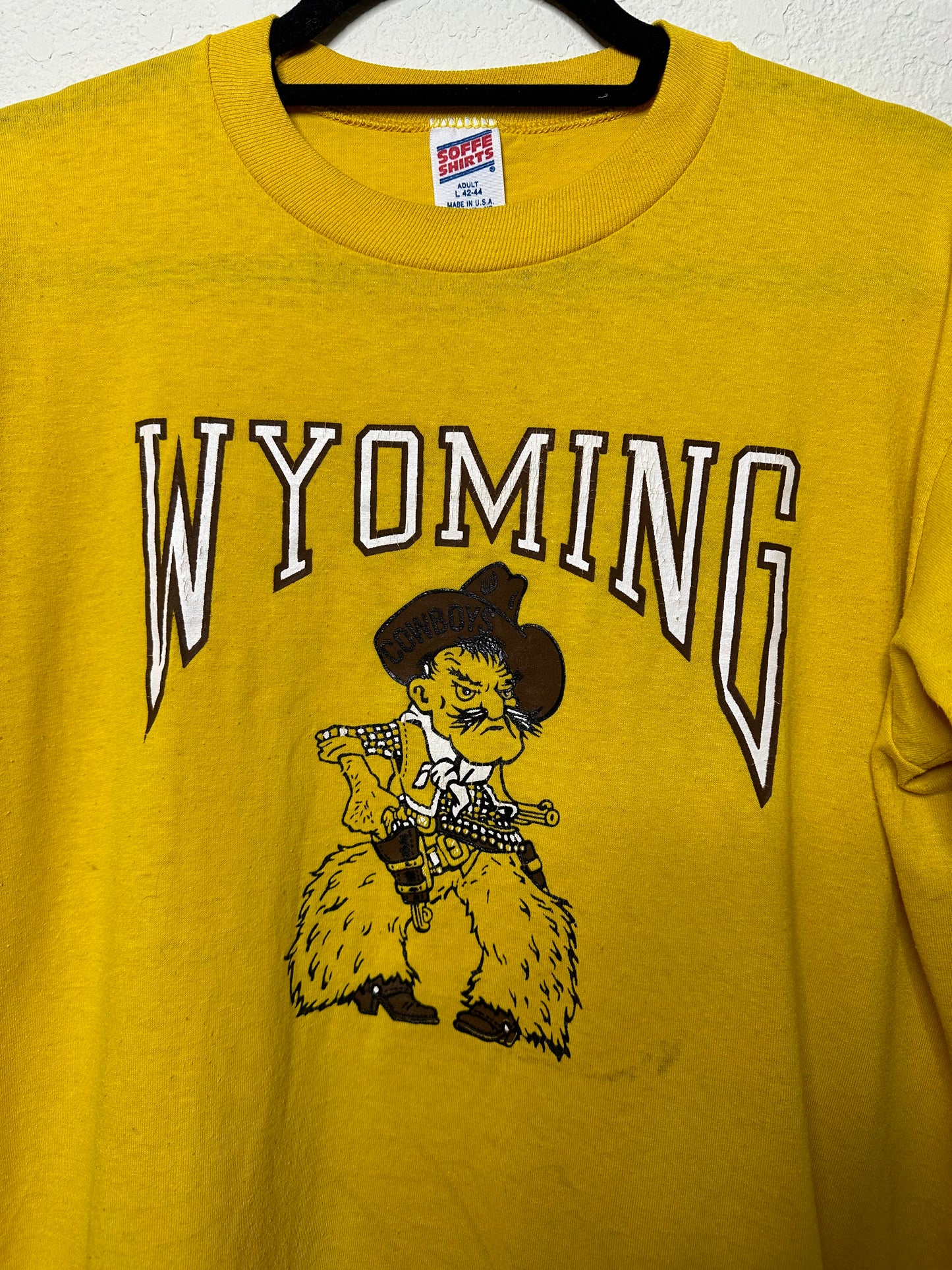 80’s Wyoming Cowboys Single Stitch Pistol Pete Tee (Unisex L)