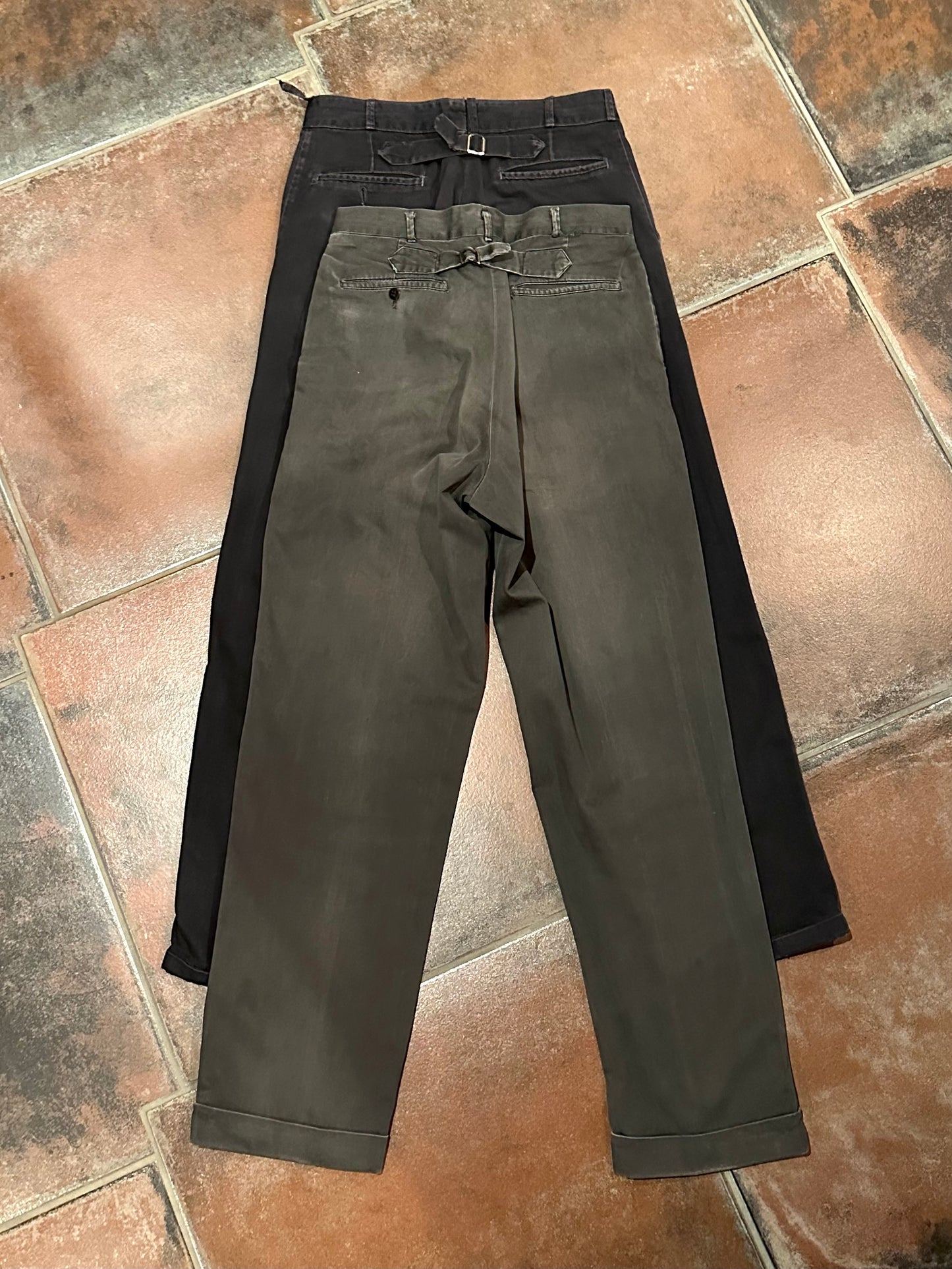 40’s Buckle Back Black Cotton Cuffed Trousers (31x31)