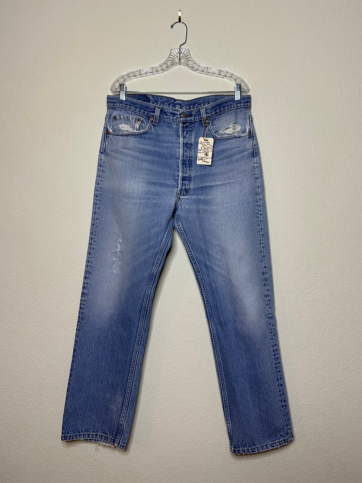 80’s Levi’s 501 Distressed Jeans (Men’s 35x29 / Women’s 33)