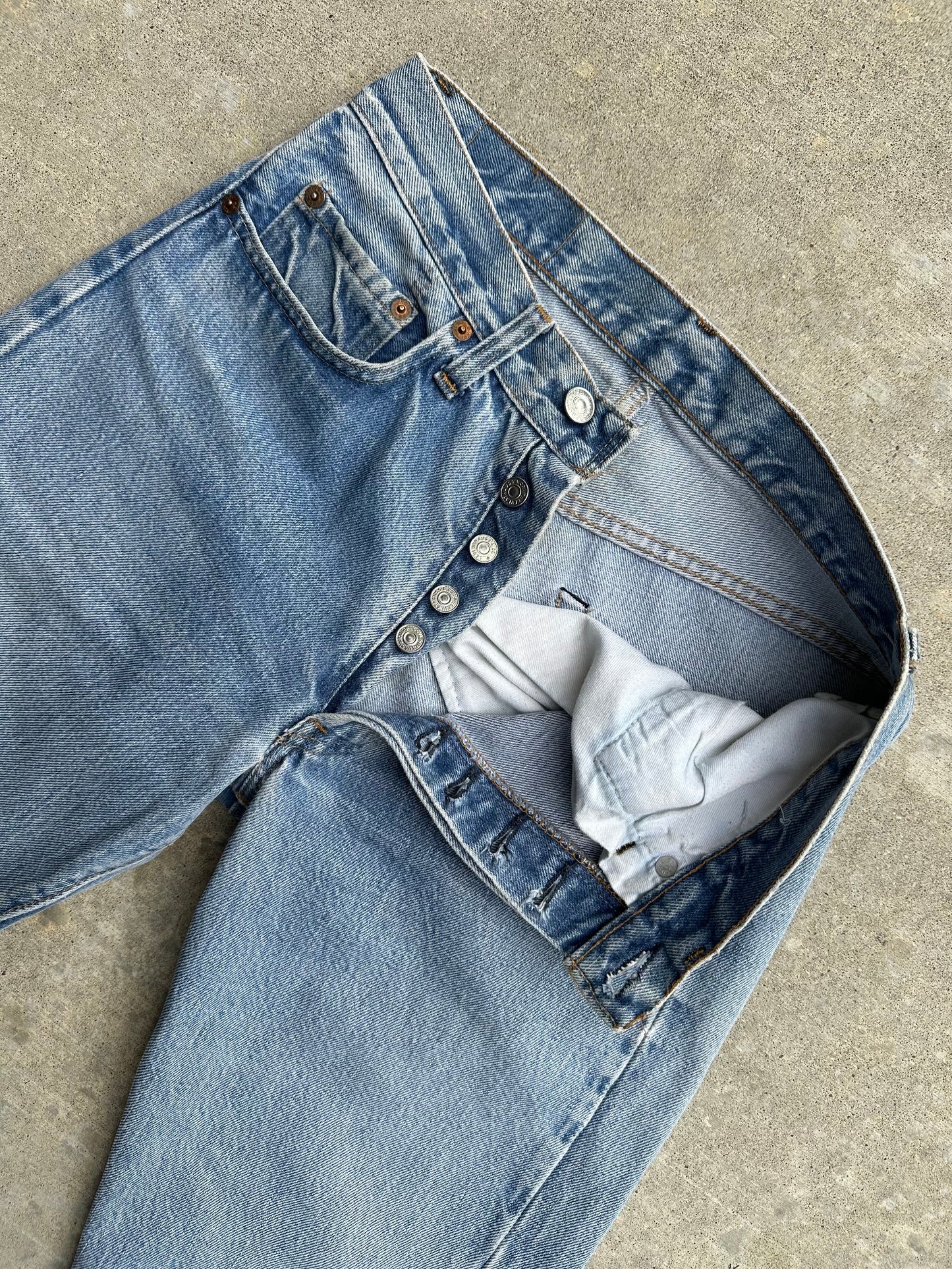 70’s Levi’s 501 Redline Selvedge #6 Jeans (28x30 / Modern 26)