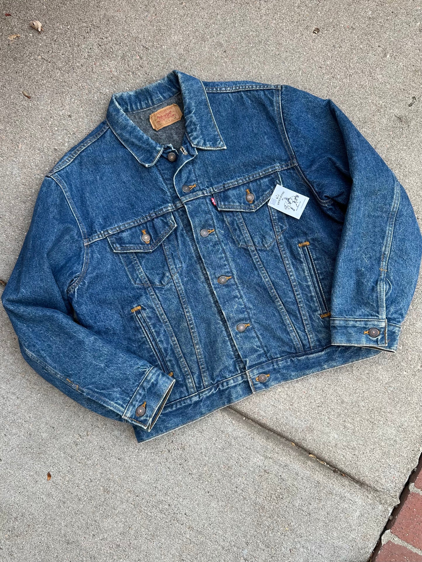 80’s Levi’s Blanket Lined Denim Trucker Jacket Type III (Unisex 42/L)