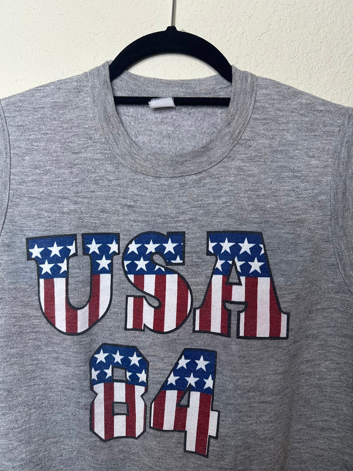 ‘84 Team USA LA Summer Olympics Sleeveless Crewneck Sweatshirt (Unisex M)