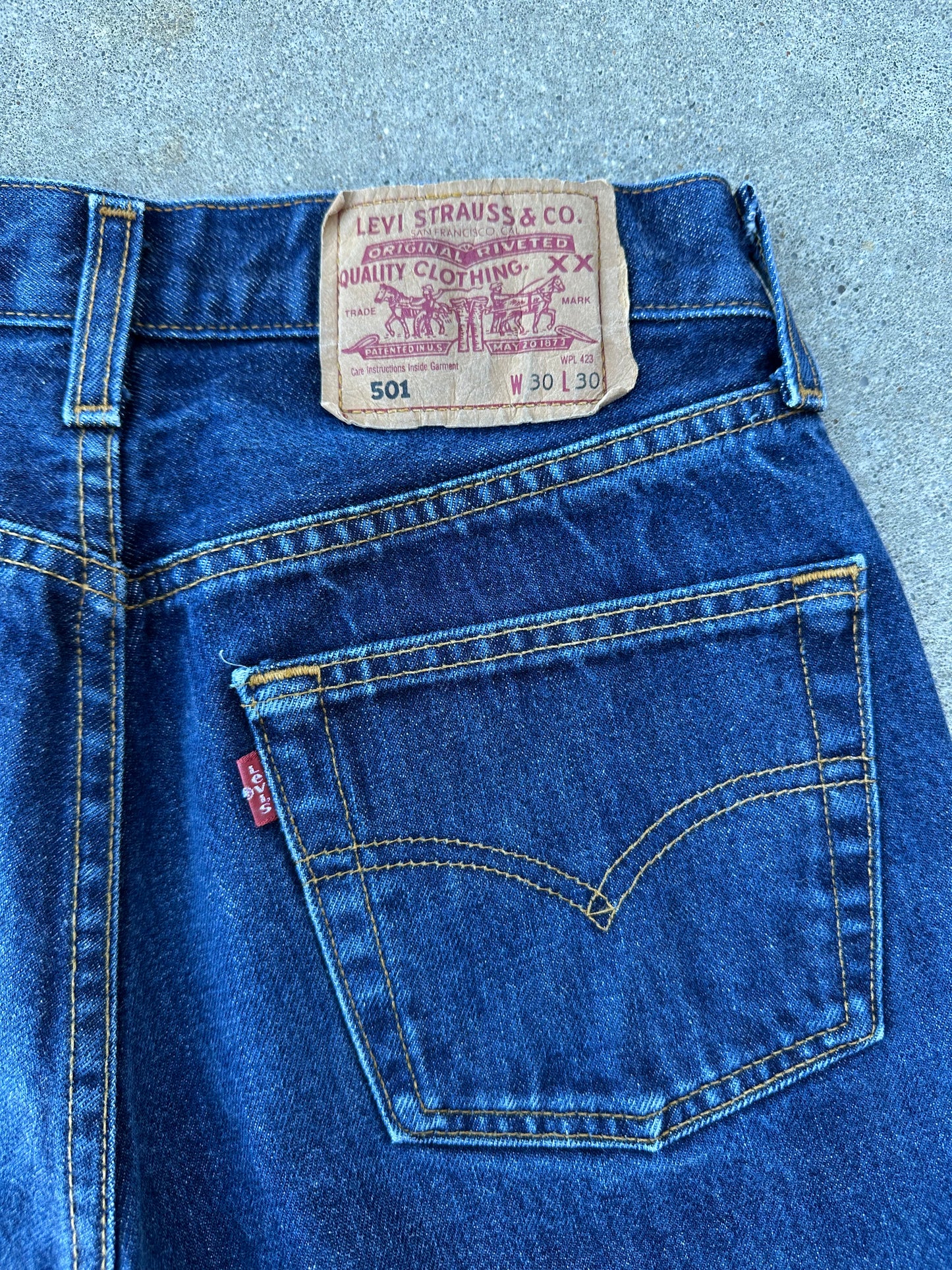Late 90’s Levi’s 501 Indigo Denim Jeans (Men’s 28x28 / Women’s 26)