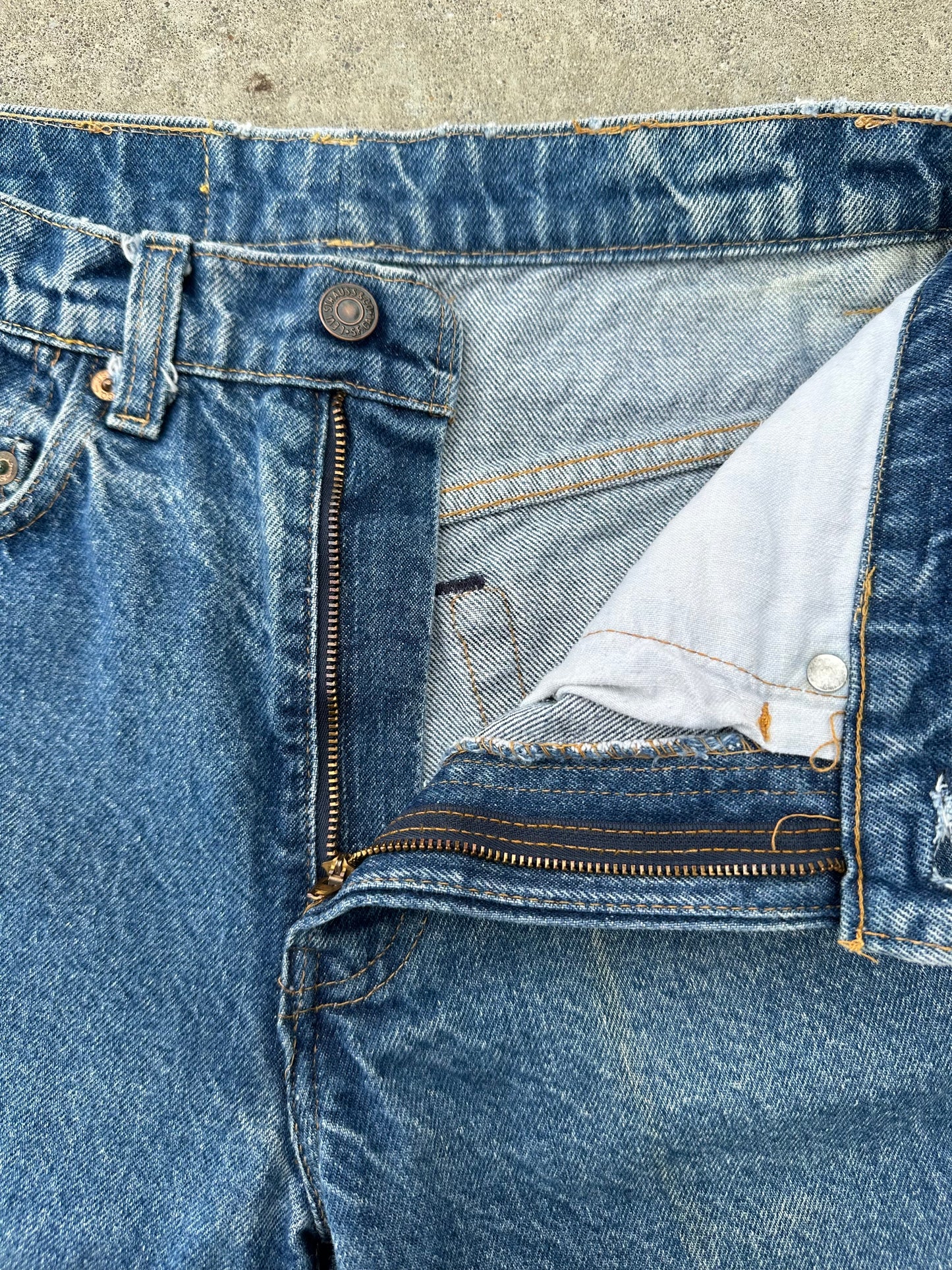 70’s Levi’s 517 Boot Cut #8 USA Jeans w/ Half Leg Fades (Men’s 28x33 / Women’s 26)