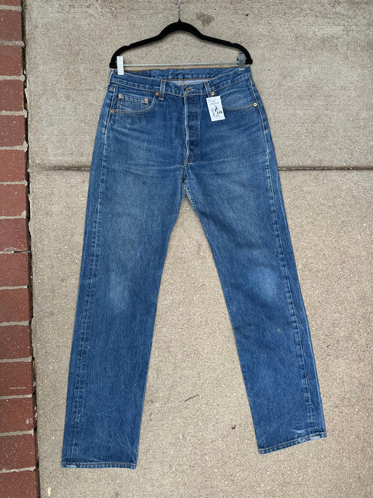 90’s Levi’s 501xx Distressed Jeans (Men’s 34x34 / Women’s 32)
