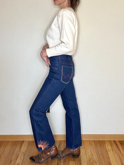 MCA Vibtage Revival: 70’s Wrangler Indigo Hand Embroidered Boot Flare Jeans (Modern 27/28)