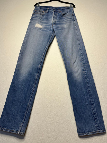 80’s Levi’s 501 Distressed Jeans (Men’s 31/32x35 / Women’s 30)