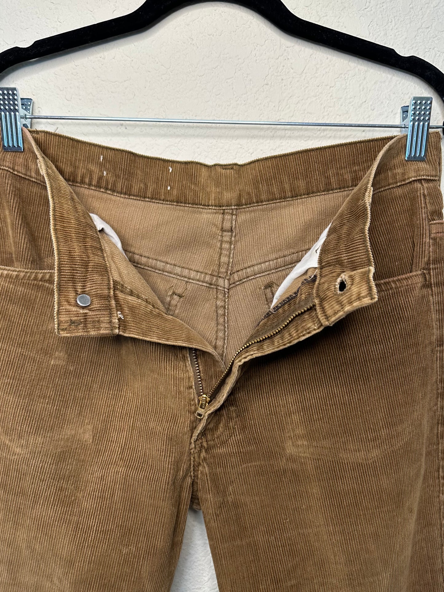 70’s Levi’s 746 Light Brown Student Bells Corduroy Pants (Men’s 29/ Women’s 27 )