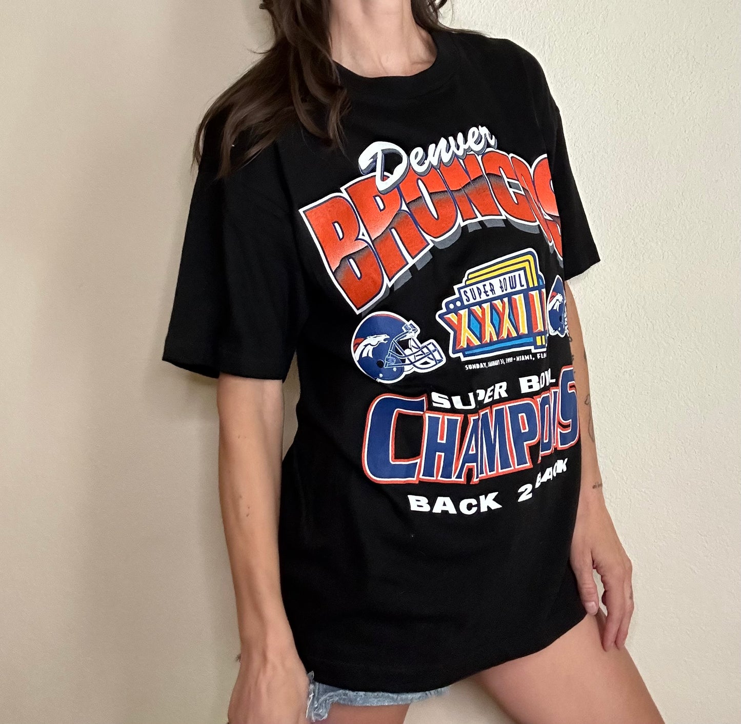 '99 Deadstock Denver Broncos Back 2 Back Champions Tee (Unisex L)