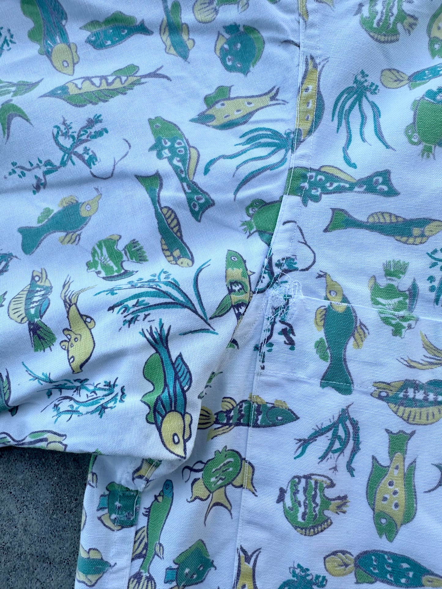 50’s Handmade Fish Printed Cotton Casual Shirt (Unisex S)