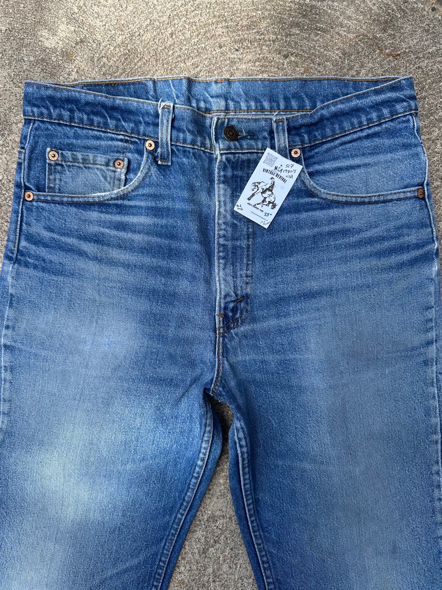 80’s Levi’s 517 Boot Cut Jeans USA (Men’s 33x33 / Women’s 31)