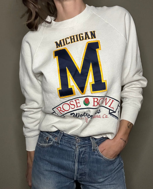 VERY RARE 1990 Michigan Wolverines “M” Patch Rose Bowl Raglan Crop Sweatshirt (Women’s S)