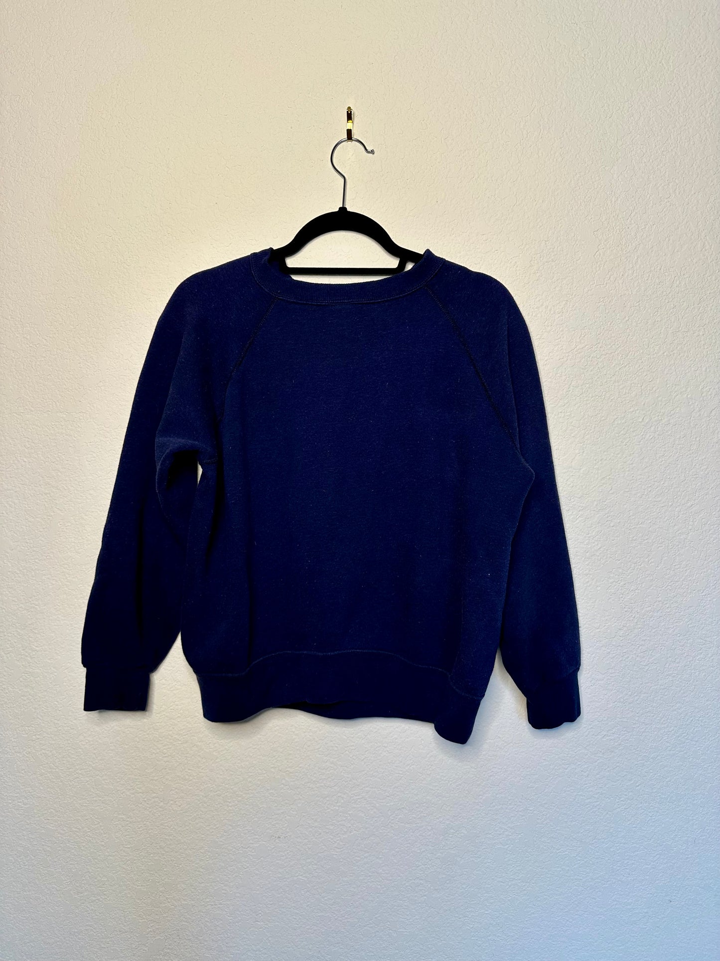 80’s Raglan US Navy Sweatshirt (Women’s S/M)