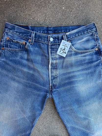 2000 Levi’s 501xx STF Denim Great Fades Jeans (Men’s 34x33 / Women’s 32)